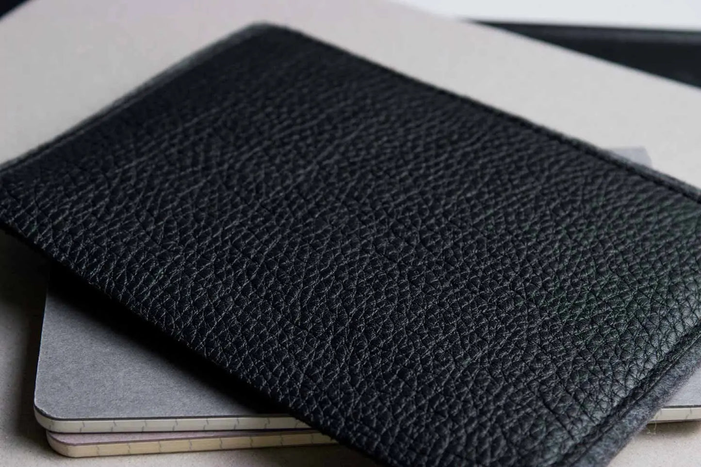 Passport Holder Pink Lucy