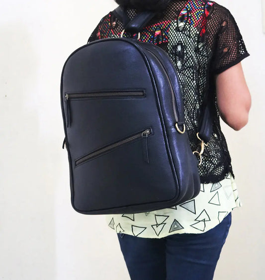 Handmade Black Leather Backpack For Unisex . Salmon Alder