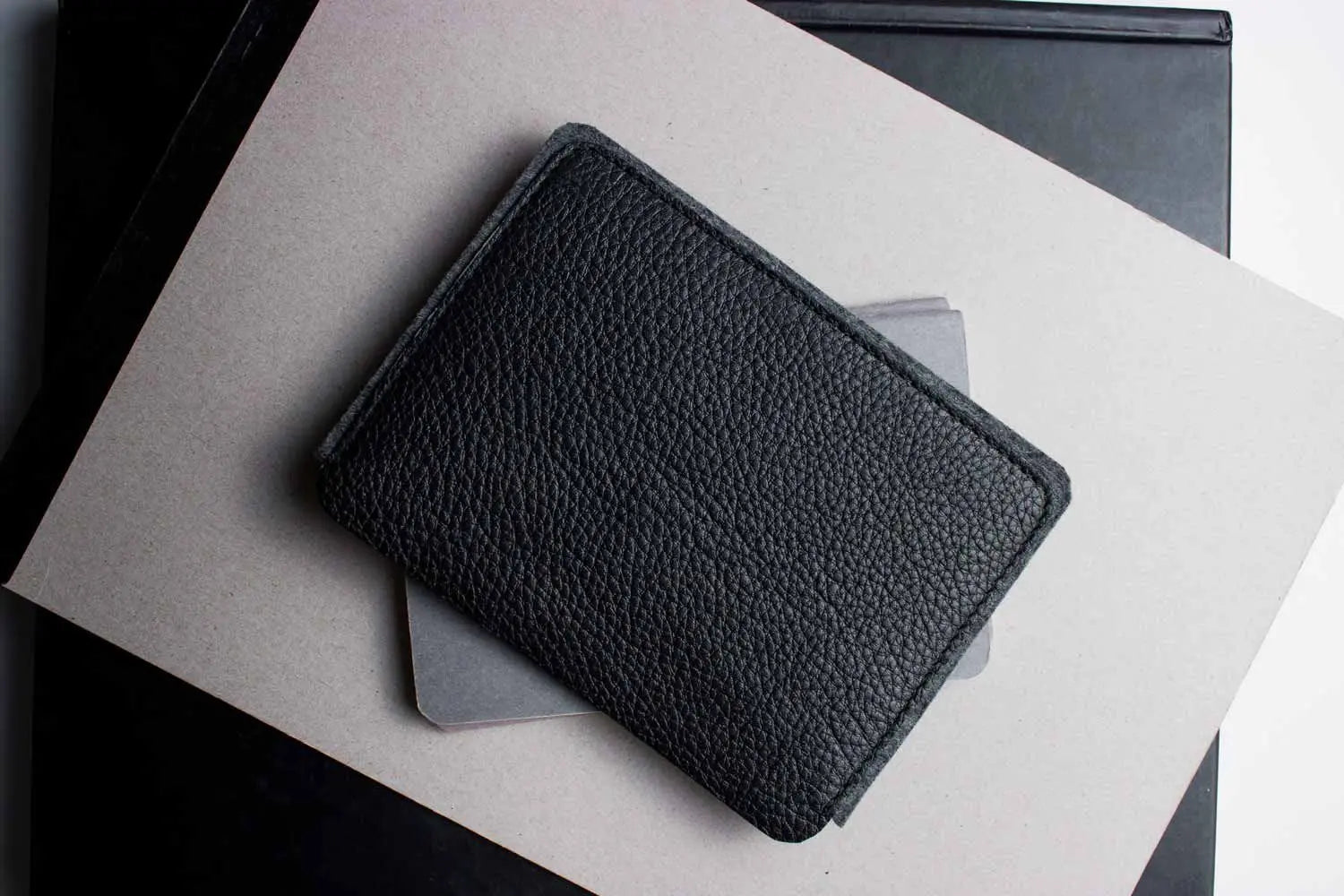 Passport Holder Pink Lucy