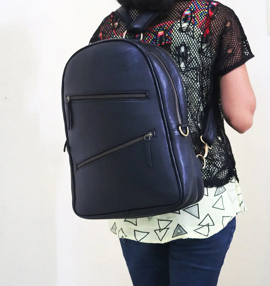 Handmade Black Leather Backpack For Unisex . Salmon Alder
