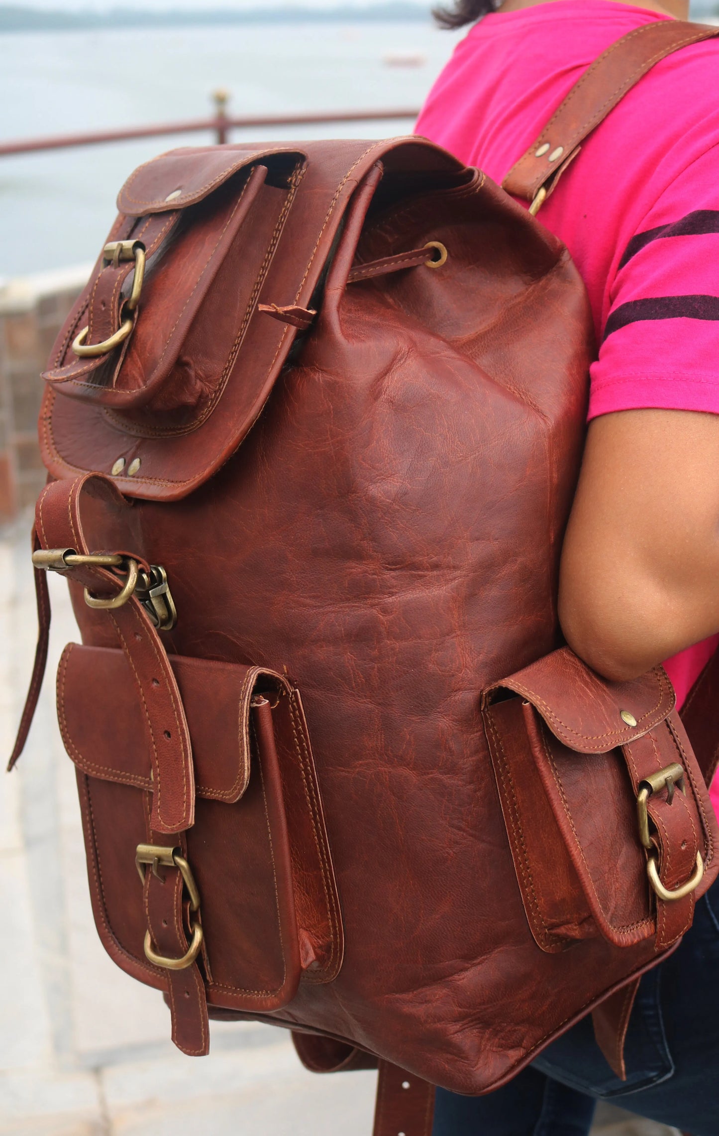 ANUENT Handmade Leather Travel Rucksack Backpack. Salmon Alder