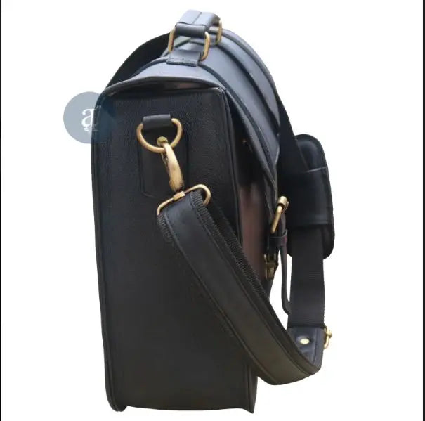 Mens Black Leather Messenger Bag for 15.6 Inch Laptop. Salmon Alder